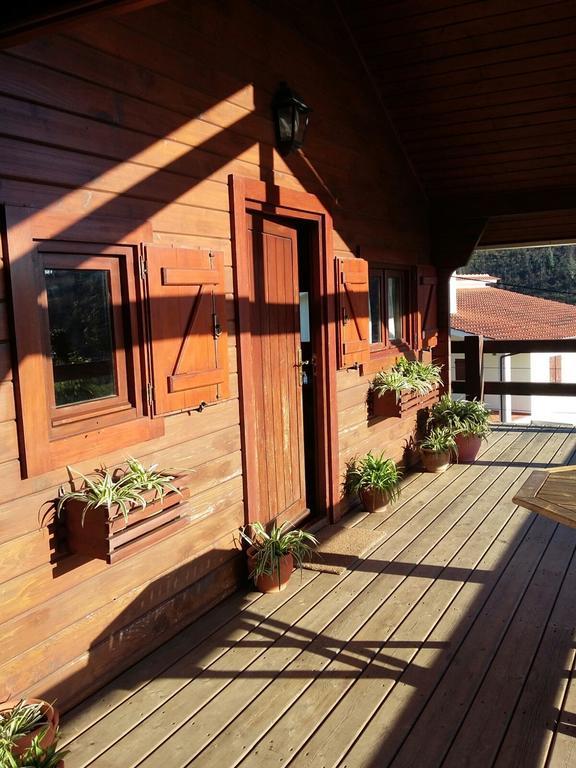 Гостевой дом Cabana De Santo Antonio Вила-Нова-ди-Сервейра Экстерьер фото
